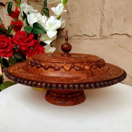 Round Shape Wooden Dry Fruit Box with 4 Portions